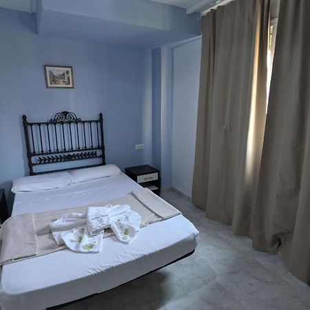 Hostal Europa Таррагона Экстерьер фото