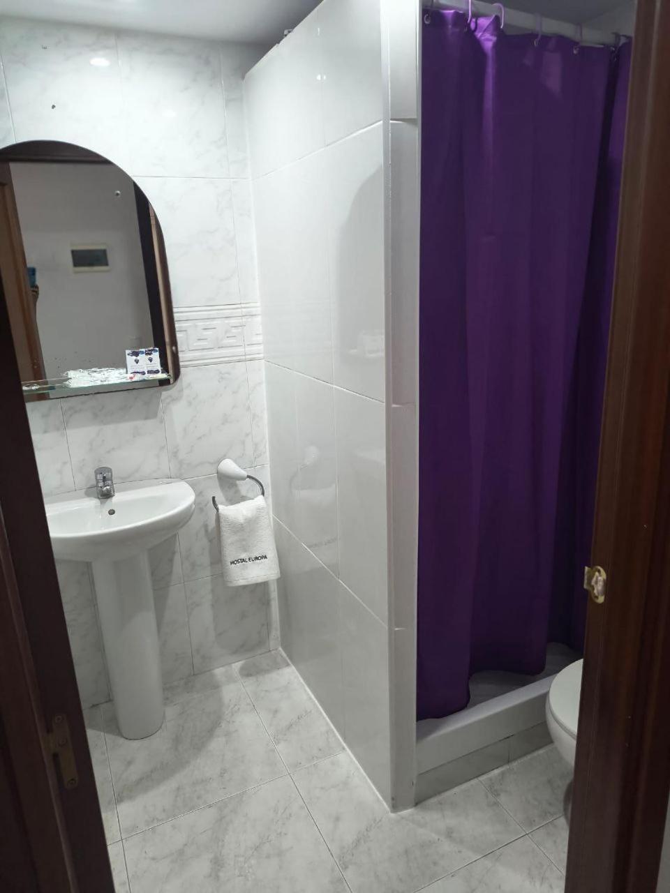 Hostal Europa Таррагона Экстерьер фото